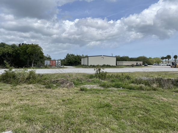 Heavy Industrial Property - 4 Acres Lay Up Yard, Warehouse, Office : 5101 W Eau Gallie Blvd, Melbourne, FL 32934